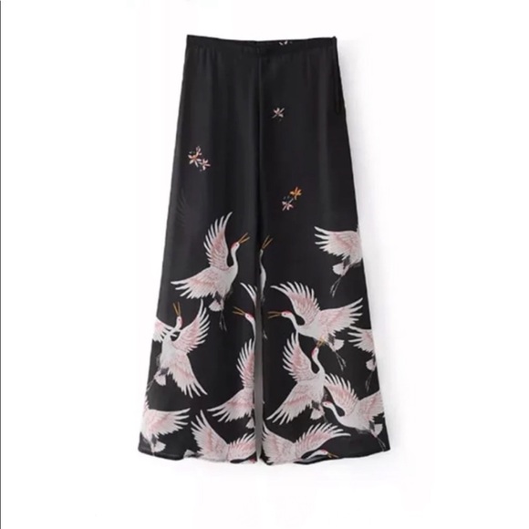 Black Crane Print Wide Leg Pants - Picture 6 of 6